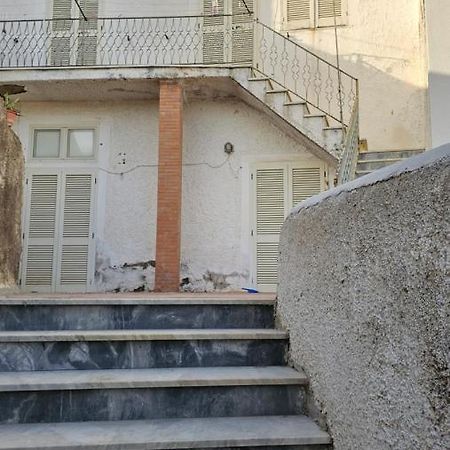 Апартаменти Bilocale In Centro Ischia Forio  Екстер'єр фото